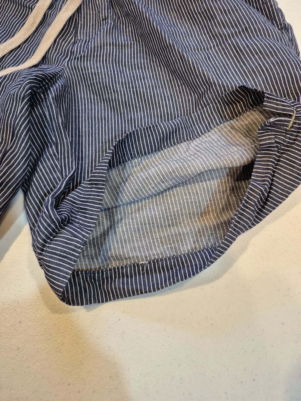 Banana Republic Navy and White Pinstripe Flat Front Shorts 4822